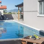 Life - New And Luxury House Willa
