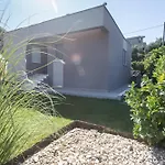 Life - New And Luxury House *