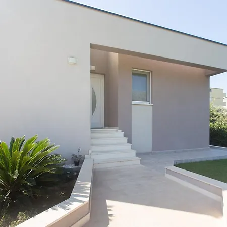 Life - New And Luxury House Willa