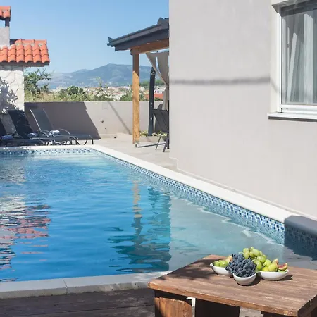 Life - New And Luxury House Βίλα
