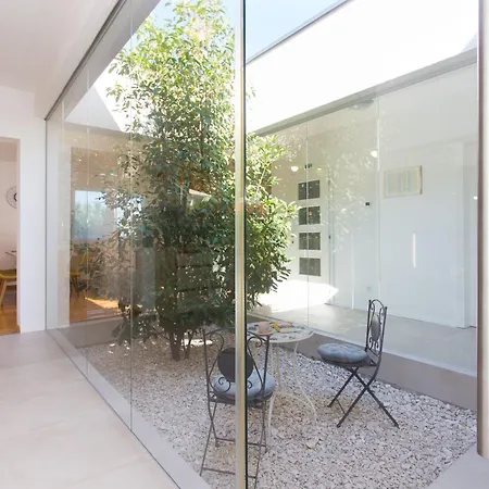 Life - New And Luxury House