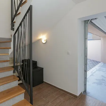 Βίλα Life - New And Luxury House *